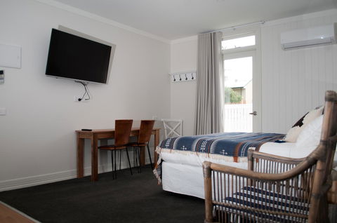 Anchor Geelong - Newcastle Accommodation 1