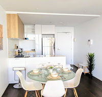 Breathtaking View Apartment with Gym  Sauna - Newcastle Accommodation