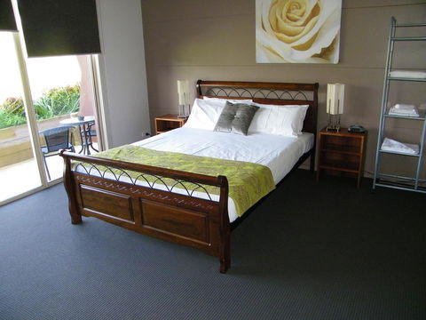 De\'Vine Escape - New Castle Tourism 27