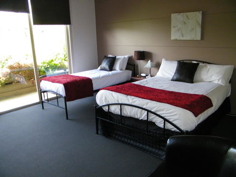 De\'Vine Escape - New Castle Tourism 14