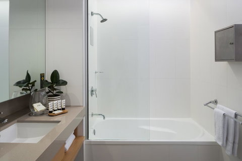 Atura Dandenong - Newcastle Accommodation 9