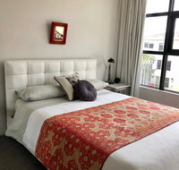 Vibe-Modern 2 Bed Apartment - Newcastle Accommodation