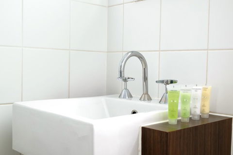 MAC South Yarra By Melbourne Apartment Collection - Newcastle Accommodation 14
