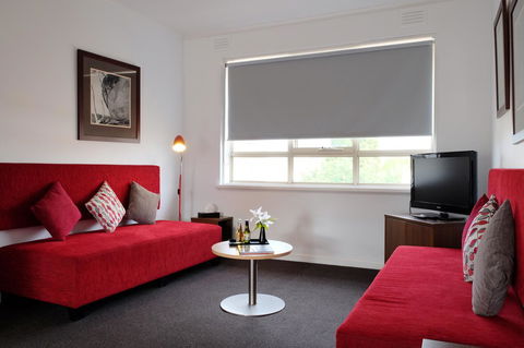 MAC South Yarra By Melbourne Apartment Collection - Newcastle Accommodation 9