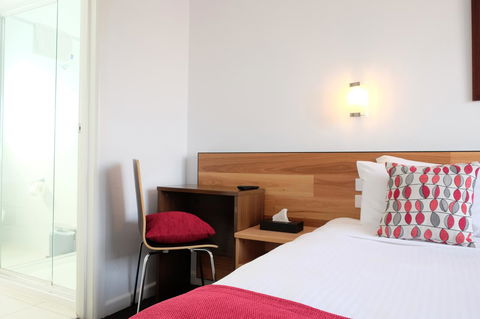 MAC South Yarra By Melbourne Apartment Collection - Newcastle Accommodation 13