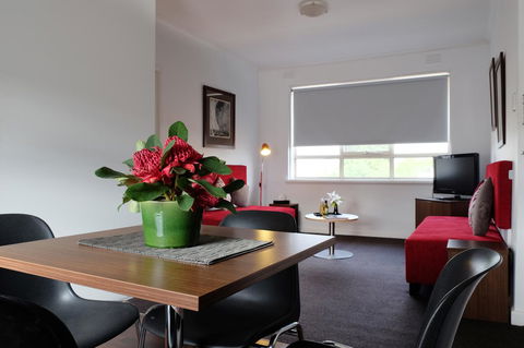 MAC South Yarra By Melbourne Apartment Collection - Newcastle Accommodation 6