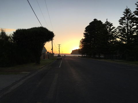 Ocean View Beach House - Newcastle Accommodation 6