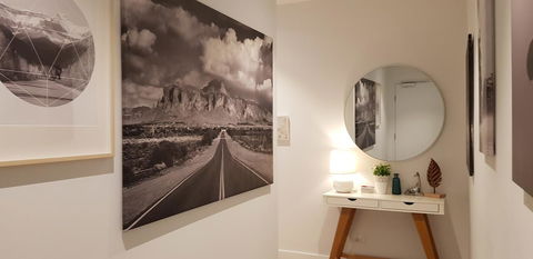 Ivanhoe Apartments - Newcastle Accommodation 3