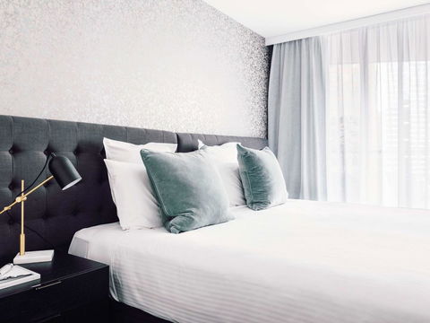 Quay West Suites Melbourne - New Castle Tourism 35