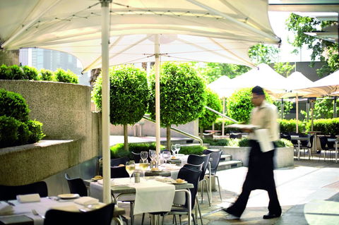 Quay West Suites Melbourne - New Castle Tourism 22