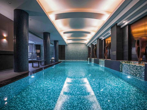 Quay West Suites Melbourne - New Castle Tourism 3