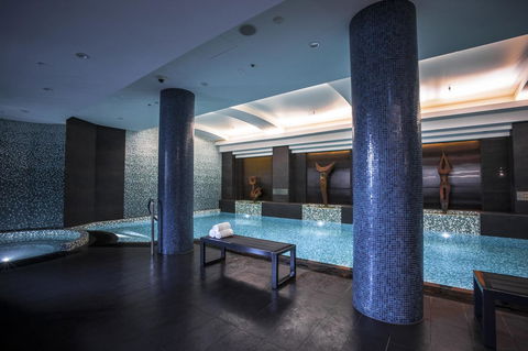 Quay West Suites Melbourne - New Castle Tourism 10