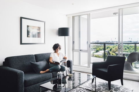 Quay West Suites Melbourne - New Castle Tourism 0