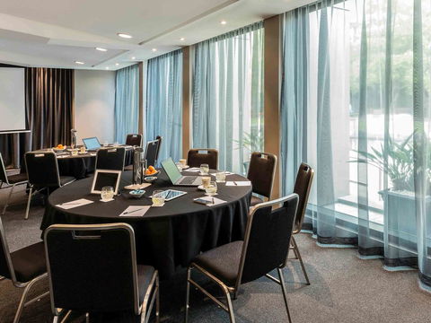 Quay West Suites Melbourne - New Castle Tourism 26
