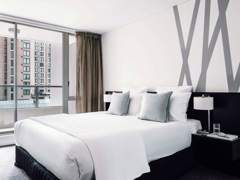 Quay West Suites Melbourne - New Castle Tourism 17