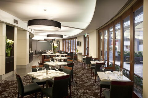 Quay West Suites Melbourne - New Castle Tourism 21