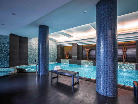 Quay West Suites Melbourne - New Castle Tourism 31