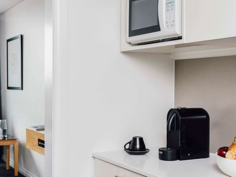 Quay West Suites Melbourne - New Castle Tourism 41