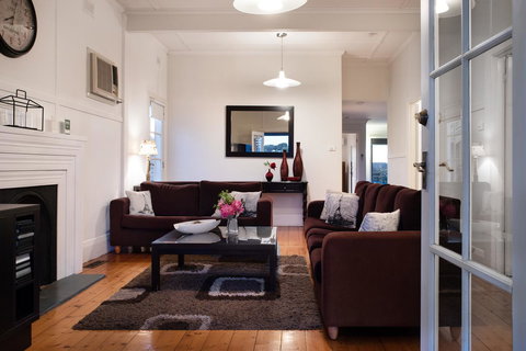 Churchills - Newcastle Accommodation 7