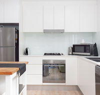 The Cove - L'Abode Accommodation - Newcastle Accommodation