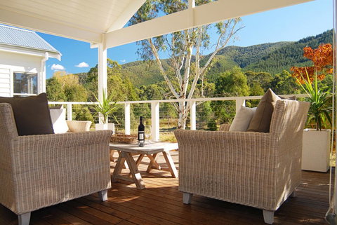 The Dacha - Newcastle Accommodation 3