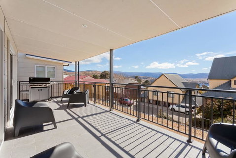 The Elements East - Jindabyne - Newcastle Accommodation 1
