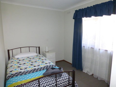 The Golf Getaway - Newcastle Accommodation 2