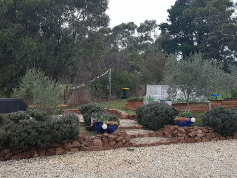 The Gurdies Room With Amazing Sunset Views - Newcastle Accommodation 3