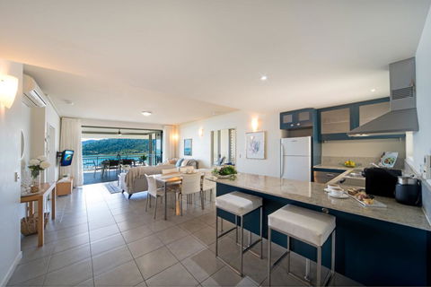 The Hamptons On Airlie - New Castle Tourism 1