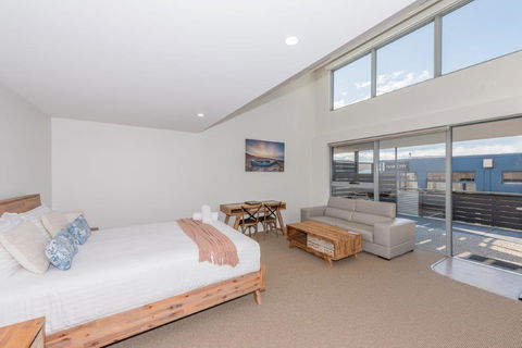 The Hub Bicheno - Newcastle Accommodation 2