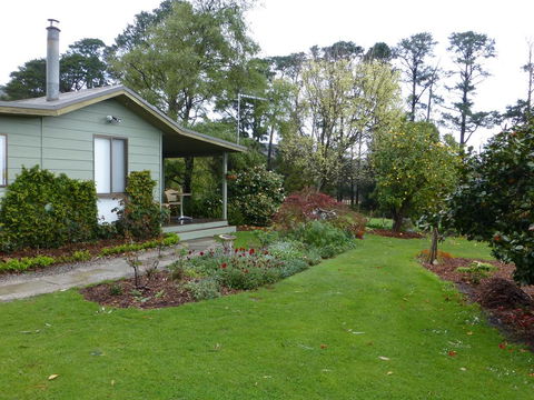 The Little House On The Hill - New Castle Tourism 0