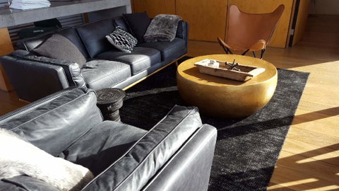 The Longhouse - Suite 2 - Newcastle Accommodation 3