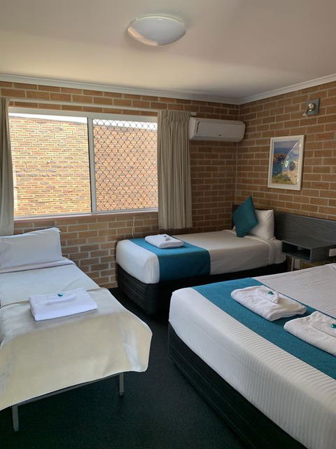 The Oaks Hotel Motel - Newcastle Accommodation 3