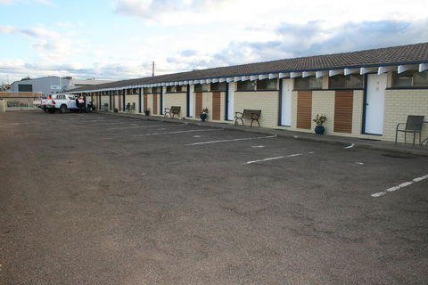 The Plains Motor Inn - New Castle Tourism 1