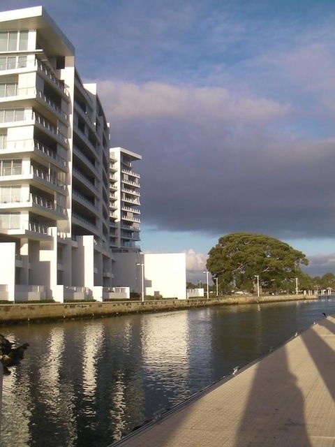 The Point Mandurah Apartment - New Castle Tourism 3