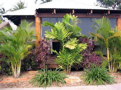 The Quarters Self Contained Bungalow - Newcastle Accommodation 1