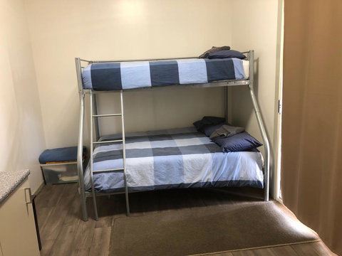 The Retreat - Newcastle Accommodation 1