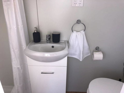 The Saddle Camp Tiny House, Braidwood - Newcastle Accommodation 2