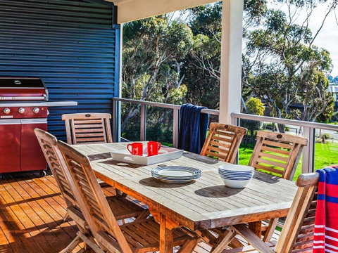 The Shack - Newcastle Accommodation 1