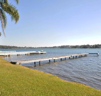 The Studio on the Lake  Fishing Point Lake Macquarie - honestly put the line in and catch fish - New Castle Tourism