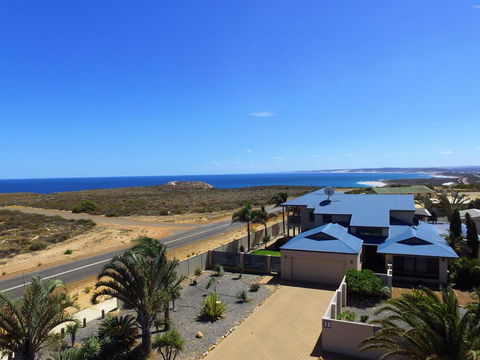 The View Kalbarri - New Castle Tourism 1