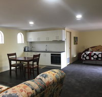 Tinder Lodge Studio - Newcastle Accommodation