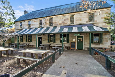 Tiny St Albans - Newcastle Accommodation 1