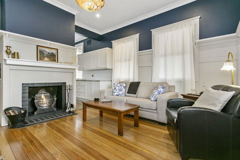 Toria Views - Newcastle Accommodation 2