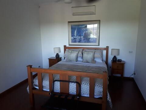 Tunnel Ridge Outlook - Newcastle Accommodation 1