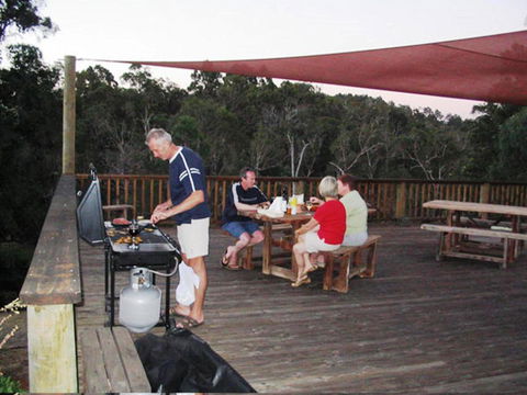 Tweed Valley Lodge - New Castle Tourism 3