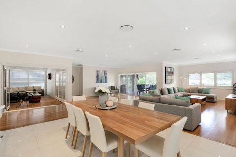 Unwined - Newcastle Accommodation 0