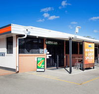Upper Ross Hotel - New Castle Tourism