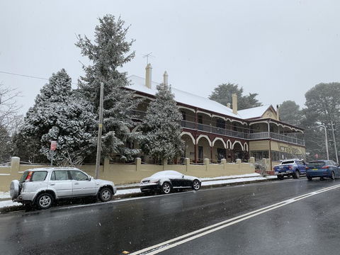 Victoria Albert Guest House Bar Cafe And Restaurant - Newcastle Accommodation 0