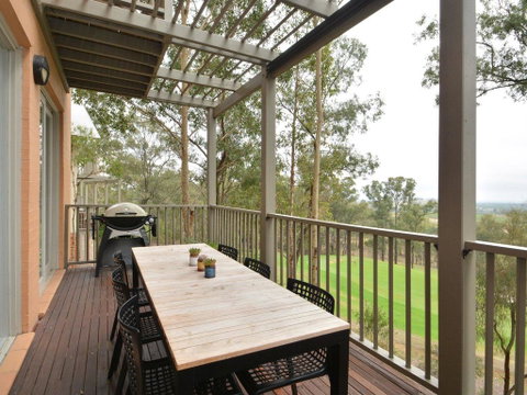 Villa 3br Tranquility Resort Condo Located Within Cypress Lakes Resort (nothing Is More Central) - Newcastle Accommodation 0